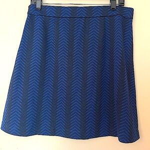 Ann Taylor Mini Skirt Blue/Black Zig Zag Stripes Size 10